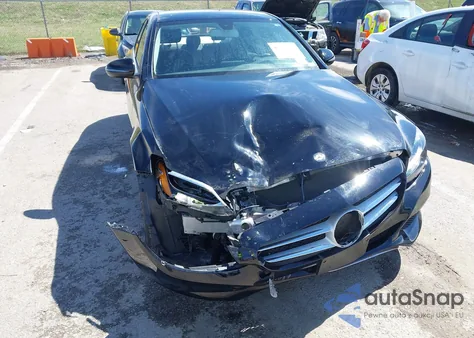 2016 Mercedes-Benz C 300 4Matic/Luxury 4Matic/Sport 4Matic из США, поврежденный, VIN 55SWF4KBXGU099029